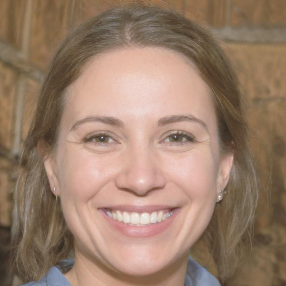 Kanjana Thewaporn - Lead Financial Planning Instructor
